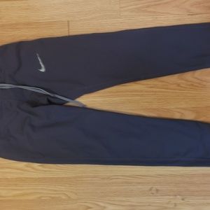 nike running crops
